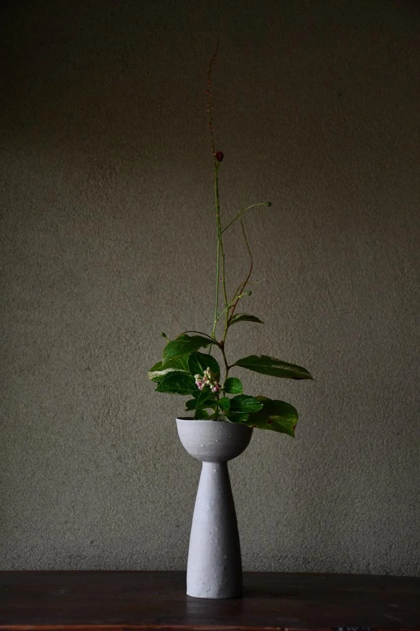 花器と花入れ