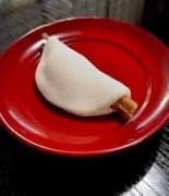 和菓子と木箱